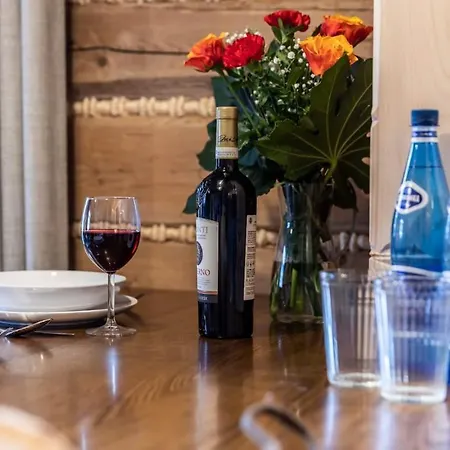 Moja Nad Potokiem 1868 アパート