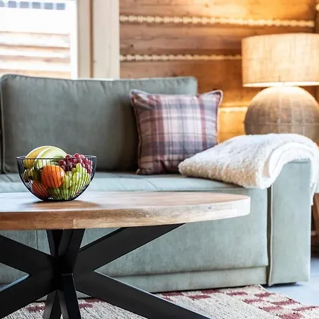 Moja Nad Potokiem 1868 アパート ザコパネ